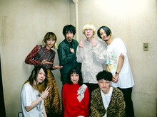 Cody・Lee(李)と真空ジェシカ。（撮影：橋本優）