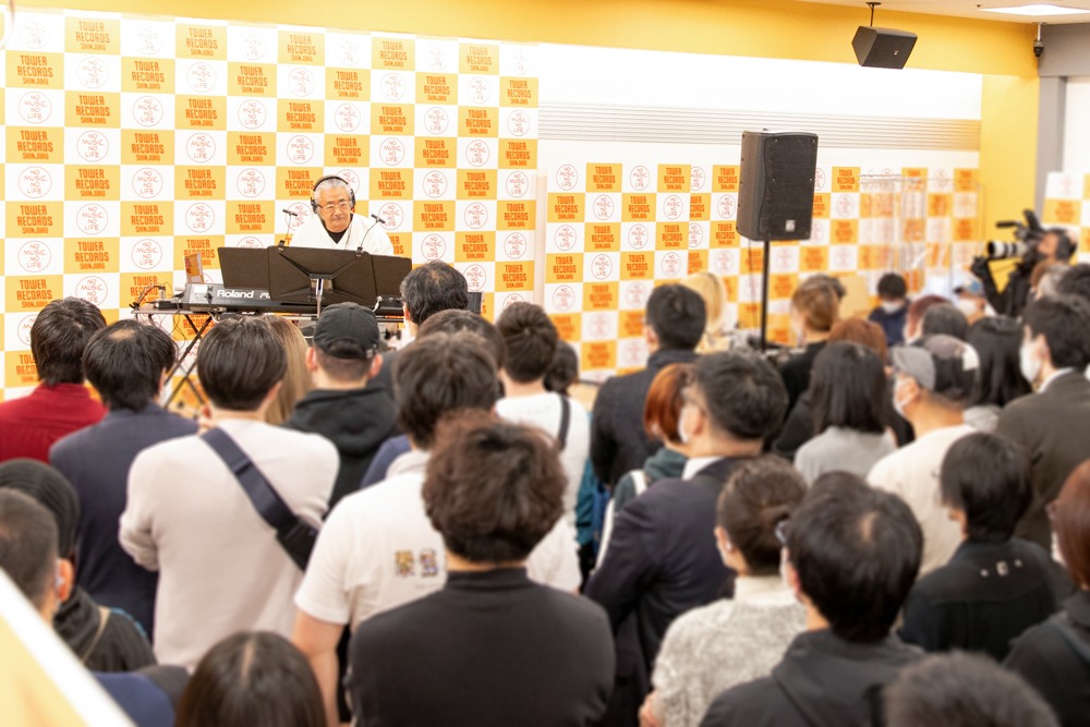 植松伸夫「Modulation - FINAL FANTASY Arrangement Album」発売記念イベント の様子。