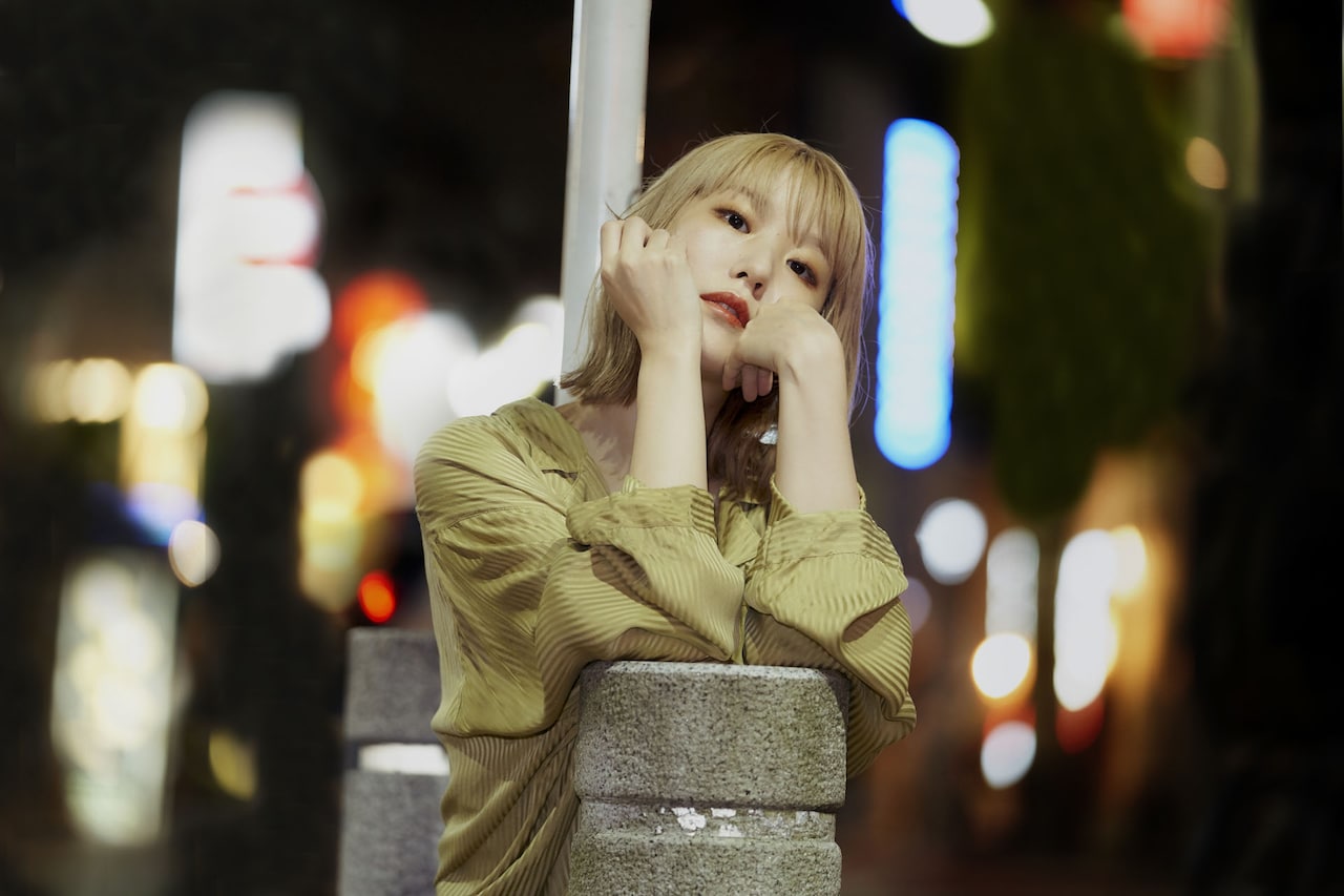 おかもとえみ、最新EP「wwavess」アナログ盤リリース決定