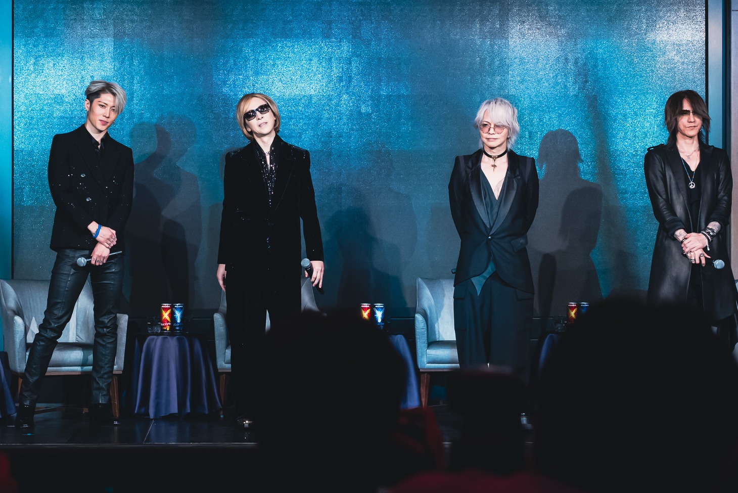 人気画像6位は「YOSHIKI×HYDE×SUGIZO×MIYAVIが新バンド結成『世界に向けて発信していく』」より、THE LAST ROCKSTARS会見の様子。