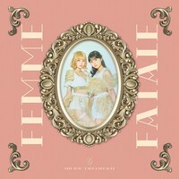 femme fatale「step into / dang dang love」ジャケット