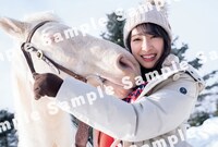 金村美玖（日向坂46）1st写真集「羅針盤」の書泉・芳林堂書店限定特典ポストカード。