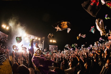 「10-FEET 25th ANNIVERSARY ONE-MAN TOUR 2022 FINAL in 太陽が丘」より（撮影：瀧本 JON...行秀）