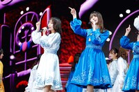 齊藤京子（左）と小坂菜緒（右）。（撮影：上山陽介）