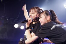 左から高井千帆、白浜あや。（撮影：笹森健一）