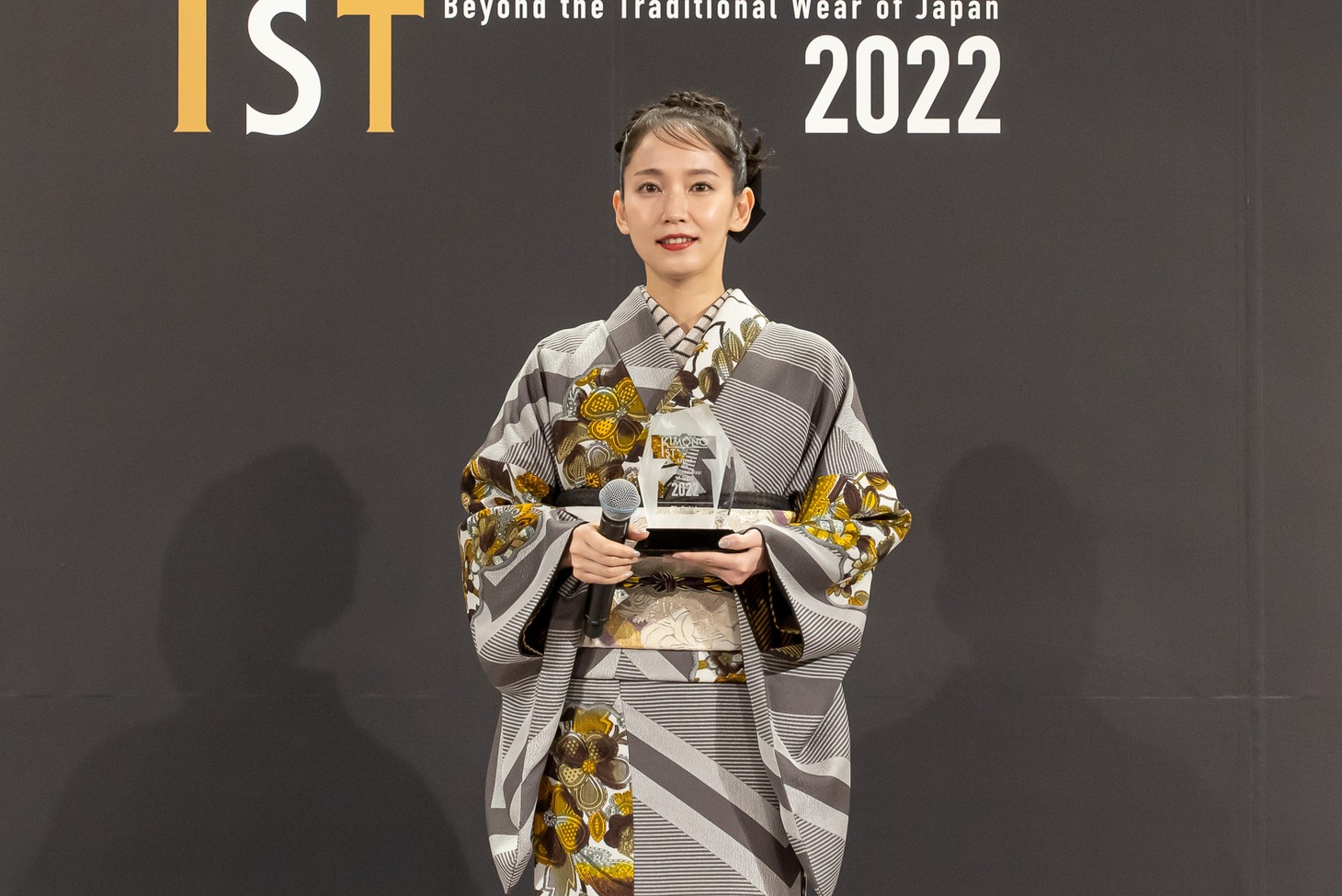 吉岡里帆