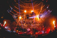 go!go!vanillas「one shot kill」ライブ映像より。