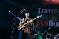 秋澤和貴（B）（撮影：白石達也）