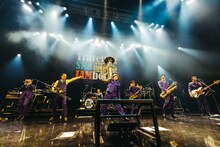 スカパラと石原慎也（Saucy Dog）のコラボレーションの様子。（撮影：勝永裕介）