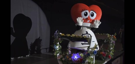 Round-Paletteに乗るパブりん。