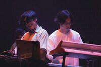 左からSTUTS、高橋佑成。（Photo by Tatsuya Hirota）