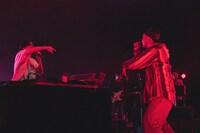 左からSTUTS、KMC。（Photo by Tatsuya Hirota）