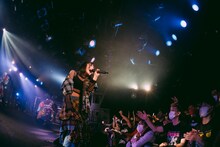 「カイジューバイミーONEMAN LIVE『怪獣記』」の様子。