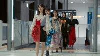 乃木坂46「ここにはないもの」MVより。