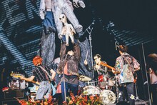 go!go!vanillas｢サイシンサイコウ」ライブ映像より。