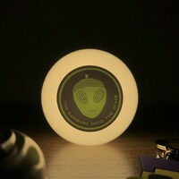 新グッズのステッカー。