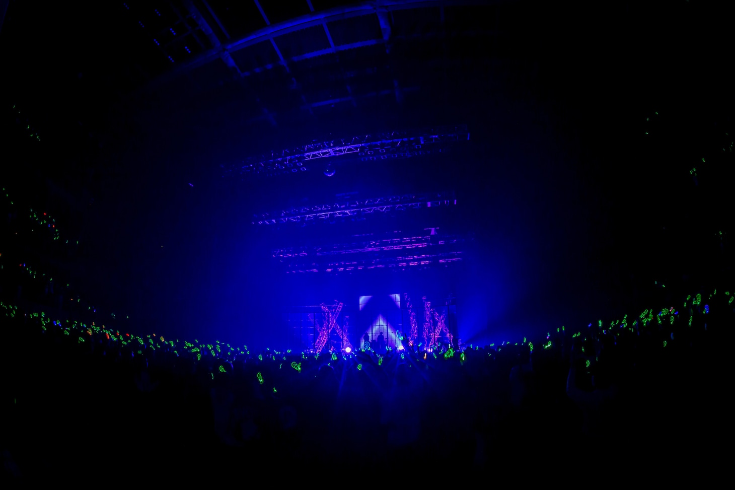「DUSTCELL LIVE 2022『PREPARATION』」の様子。（Photo by Takashi Konuma）