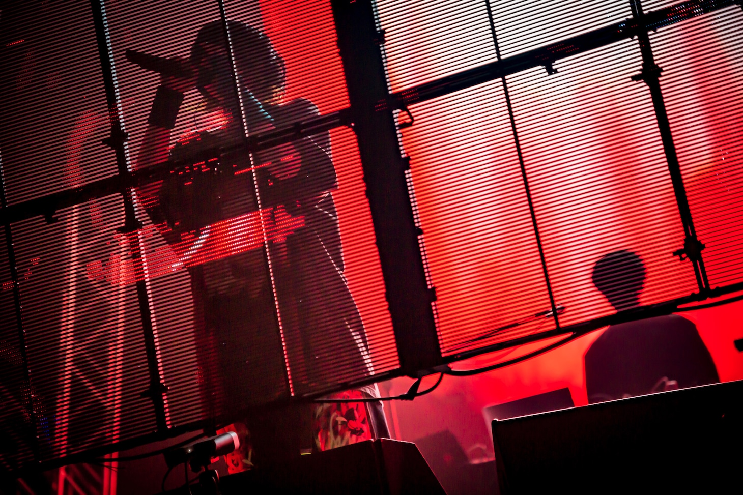 DUSTCELL（Photo by Takashi Konuma）