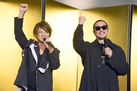 左から松岡充（SOPHIA）、若旦那（湘南乃風）。