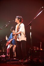 リーガルリリー「cell,core 2022」東京・Zepp Haneda（TOKYO）公演のくるりのライブの様子。（撮影：池野詩織）