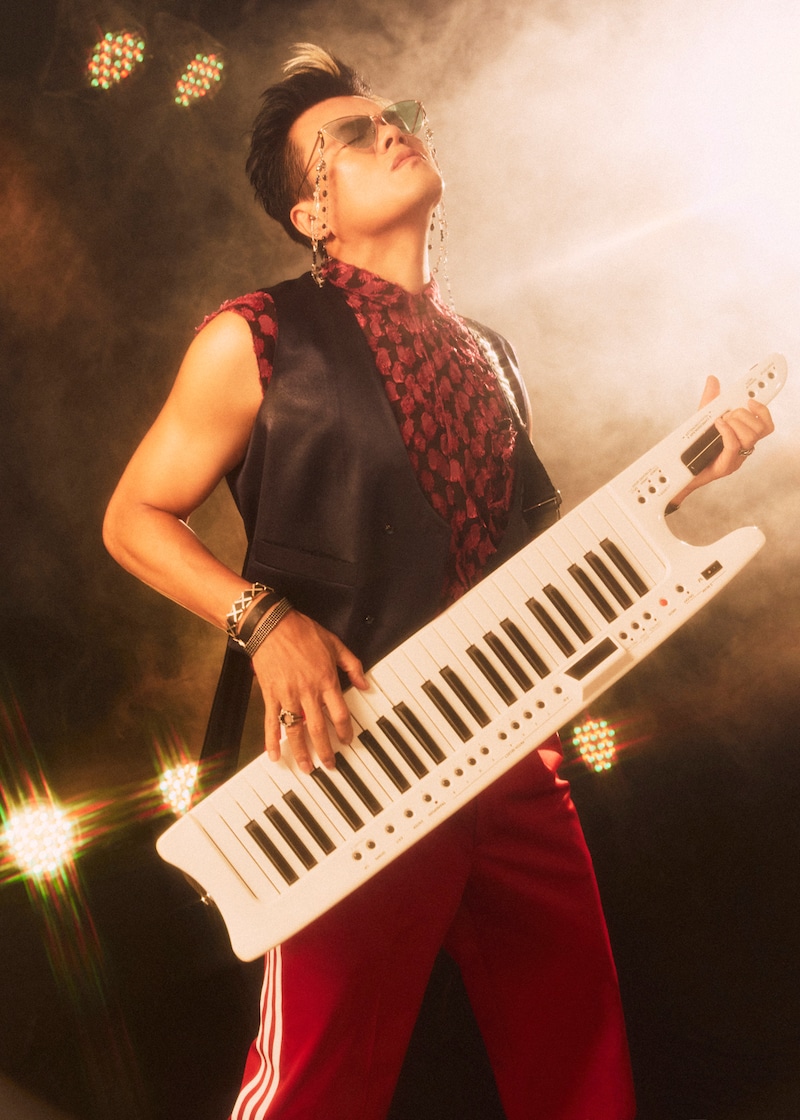 パク・ジニョン（J.Y. Park）