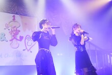 左から白浜あや、高井千帆。（撮影：塩崎亨）