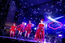 「フィロソフィーのダンス 十束おとは卒業コンサート～ベスト・フォー・フォーエバー～」の様子。（photo by SHOKO ISHIZAKI［THINGS.］）