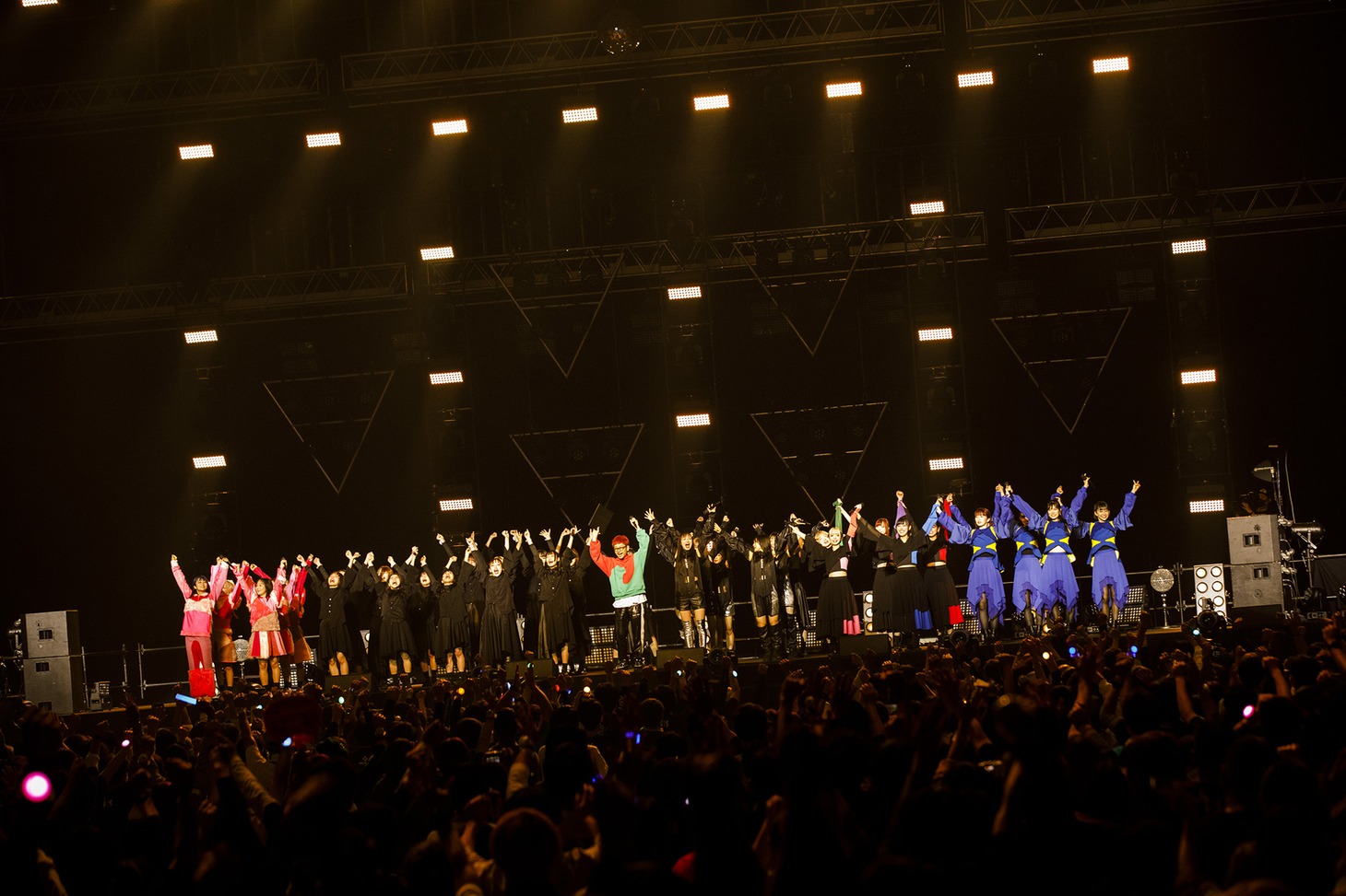 「Even without BiSH, this is WACK」の集合写真（Photo by sotobayashi kenta）