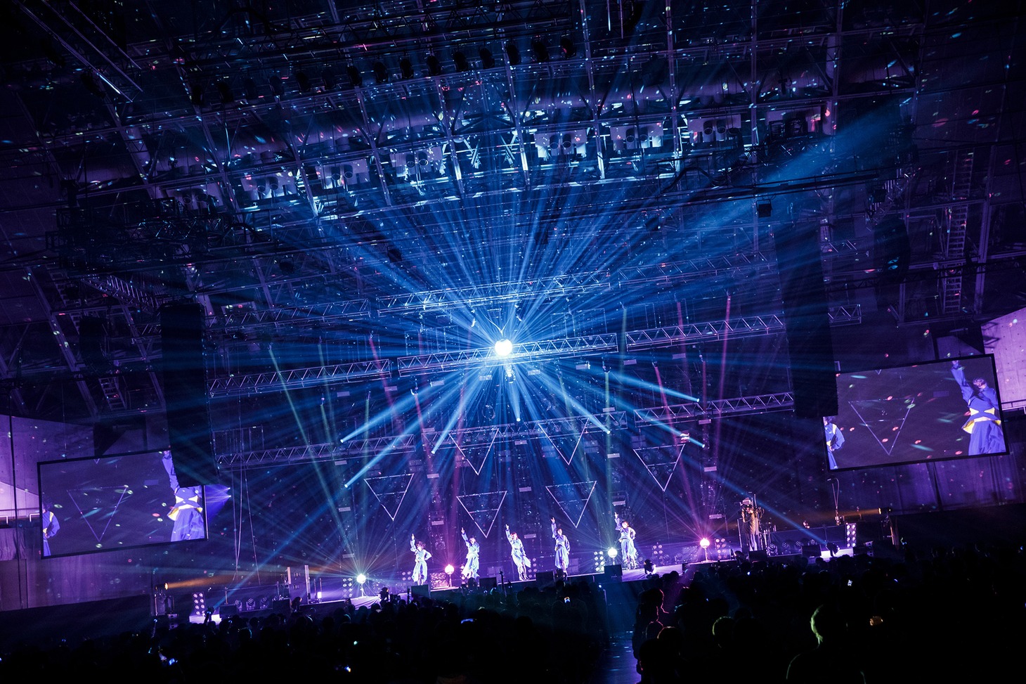 ExWHYZ（Photo by sotobayashi kenta）