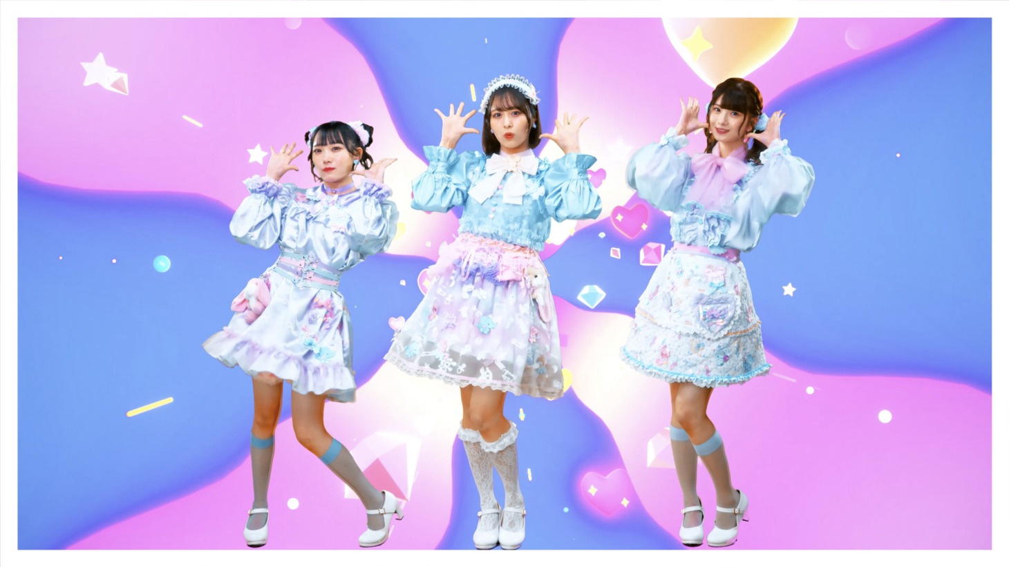 ≠ME「ウルトラレアキッス」のミュージックビデオより。(c)YOANI／KING RECORDS