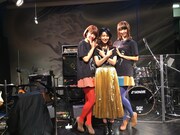 遠藤舞とバニラビーンズ。ソロシンガー引退ライブより。