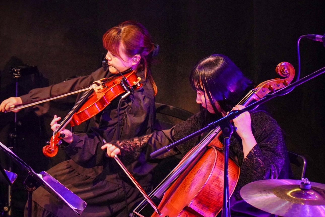 「カミナリグモ15th Anniversary Live "Another Trip to Another Somewhere"」の様子。（Photo by nakamura shiori）