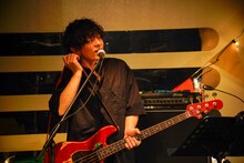 タケシタツヨシ（B / メレンゲ）（Photo by nakamura shiori）