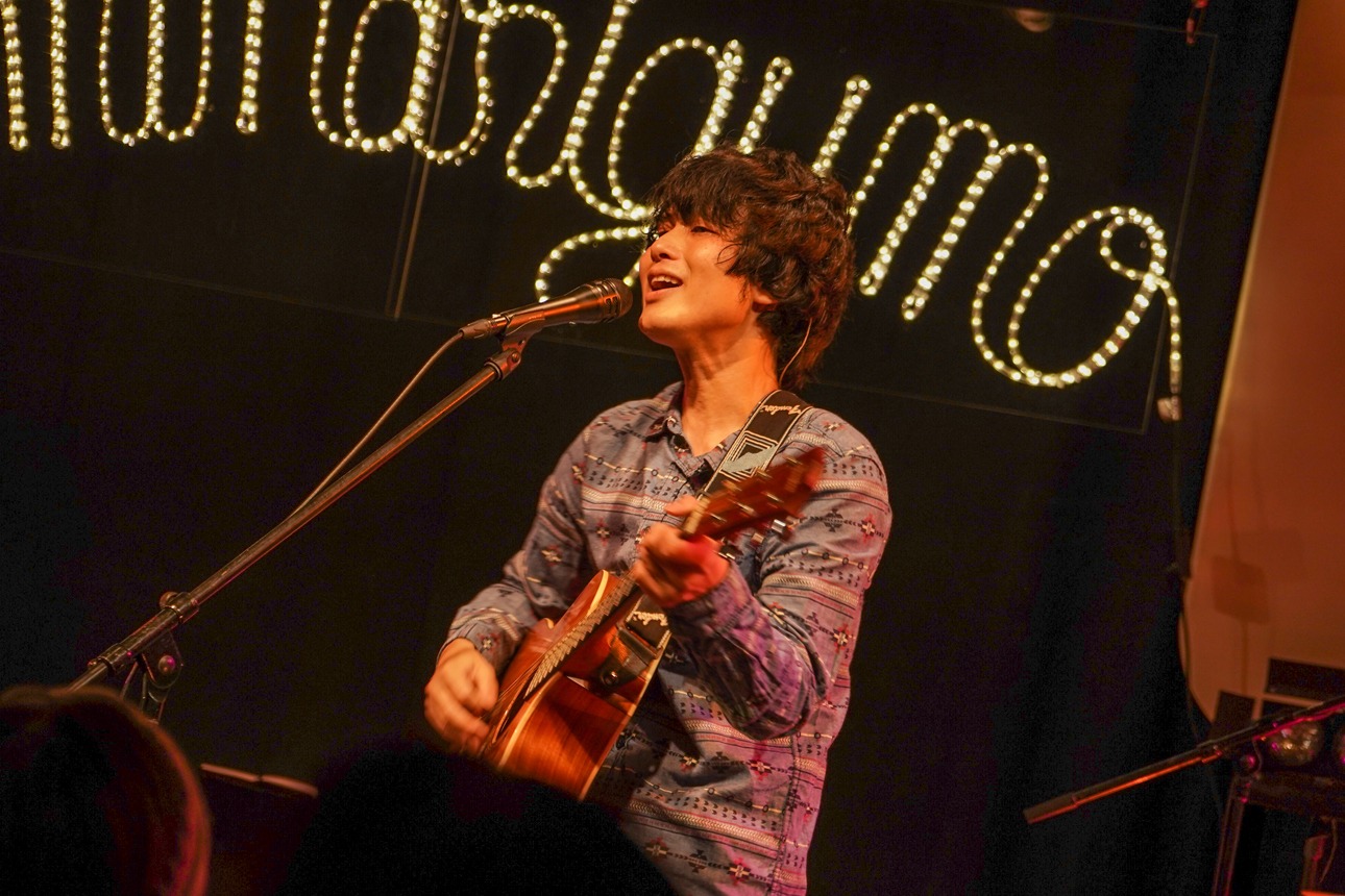 上野啓示（G, Vo）（Photo by nakamura shiori）