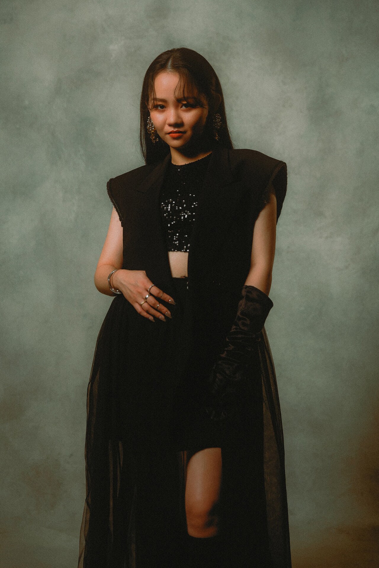 遥海、DMM×旭プロダクションのオリジナルアニメ「アルスの巨獣」EDテーマ担当