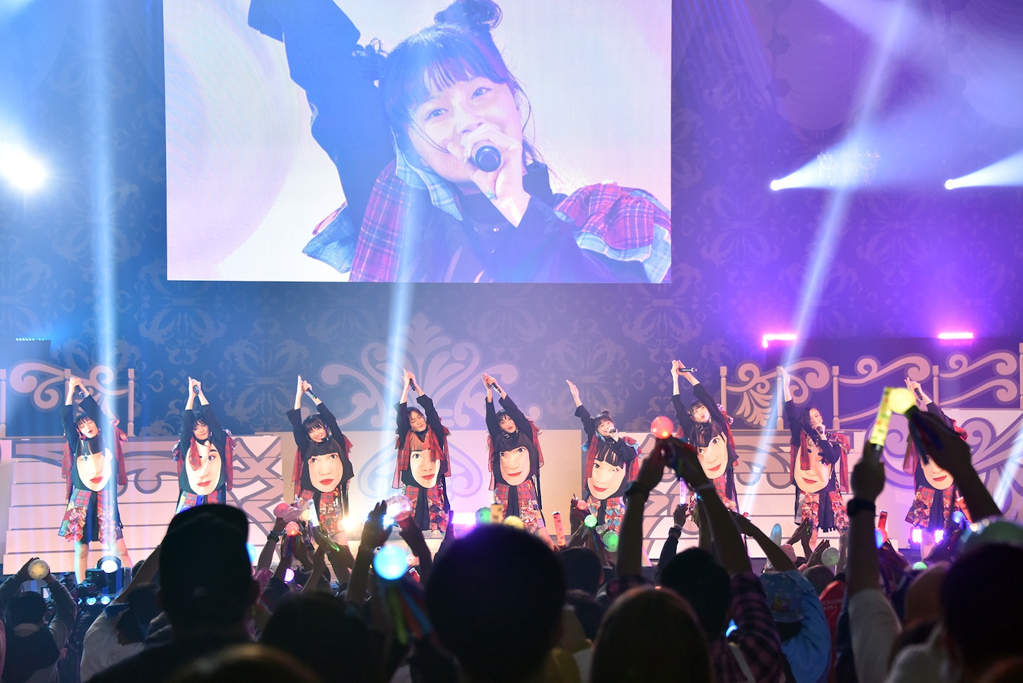 「サンプラ大一番 いぎなりメジャーデビュー」東京・中野サンプラザホール公演の様子。