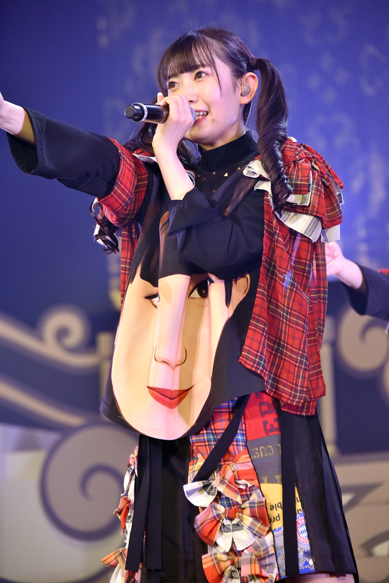 律月ひかる