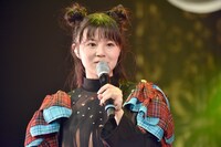 挨拶する藤谷美海。