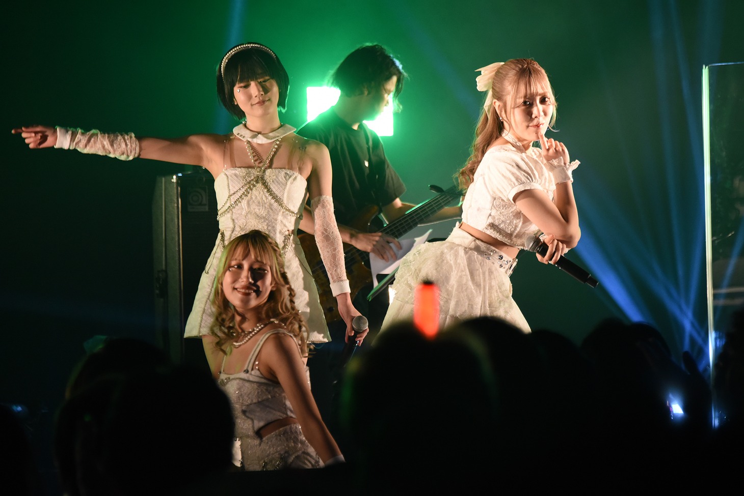 「SANDAL TELEPHONE LIVE2022 "REFLEX -BAND SET- @BLAZE"」の様子。