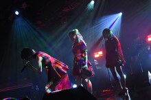 「SANDAL TELEPHONE LIVE2022 "REFLEX -BAND SET- @BLAZE"」の様子。