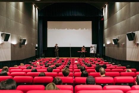 映画「はだかのゆめ」初日舞台挨拶の様子。