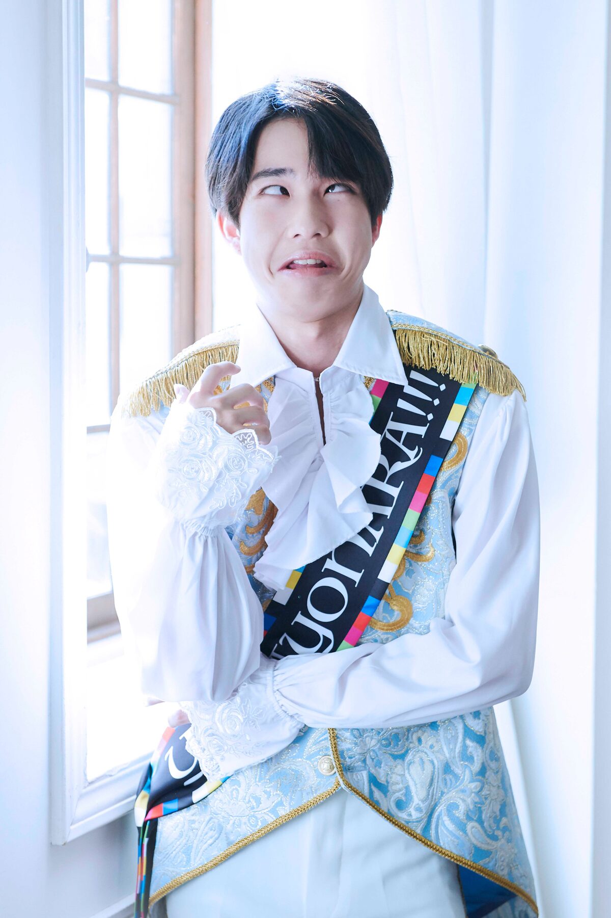 橋爪優真の変顔アー写。 - THE SUPER FRUIT＆世が世なら!!!、裏  