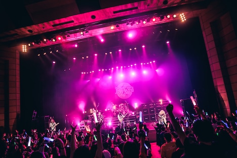 「KEEP CHEEP TRICK TOUR」最終公演の様子。（撮影：コザイリサ）