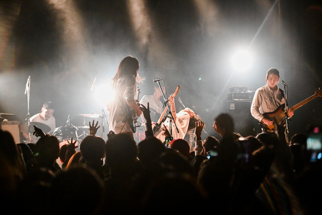 DYGL「Thirst」の様子。（Photo by Yukitaka Amemiya）