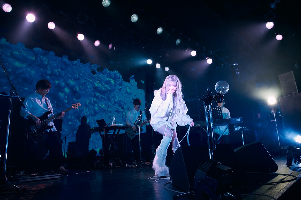 ILIE「LIVE HOUSE TOUR 2022 "AME"」東京・LIQUIDROOM公演の様子。