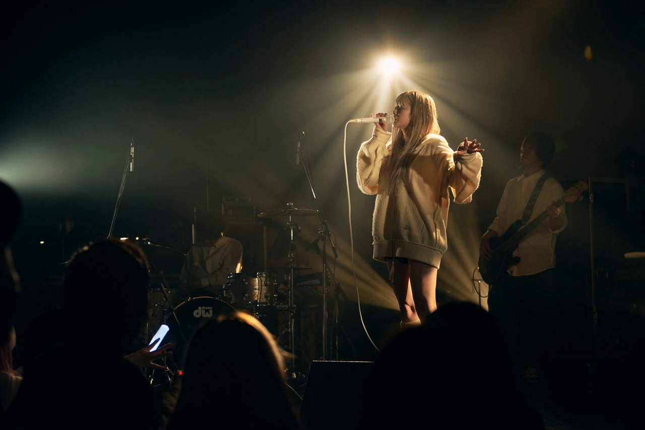 ILIE「LIVE HOUSE TOUR 2022 "AME"」東京・LIQUIDROOM公演の様子。