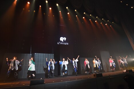 ばってん少女隊「御祭sawagi～踊れ心騒げ～」の様子。