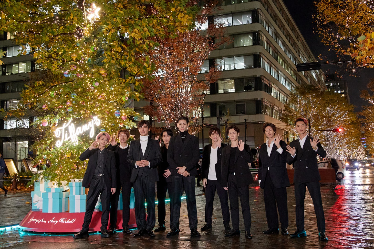 「Tiffany Holiday Street 点灯記念イベント」に参加したSnow Man。(c)エイベックス