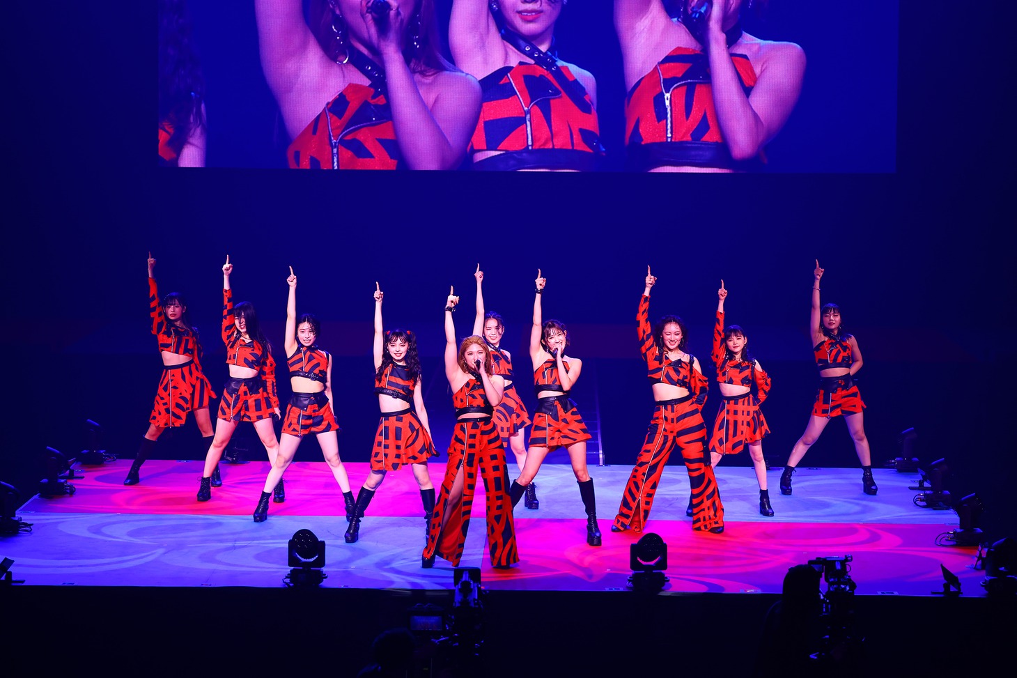 アンジュルム「アンジュルム concert 2022 autumn final ANGEL SMILE」の様子。