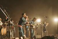 思い出野郎Aチーム（撮影：三田村亮）